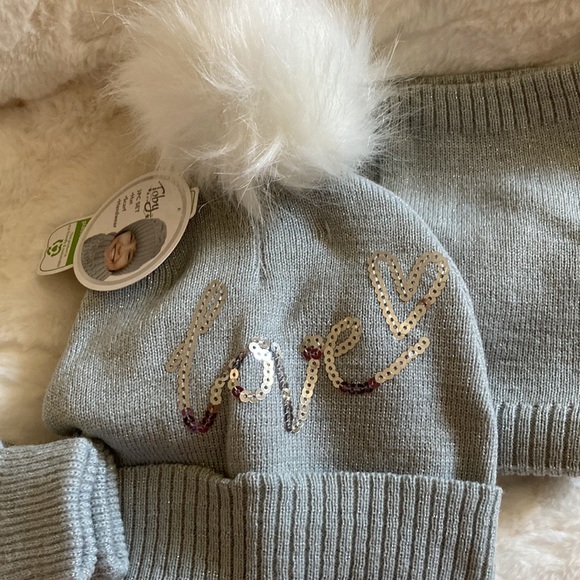 Scarf, hat,gloves! - Picture 6 of 6